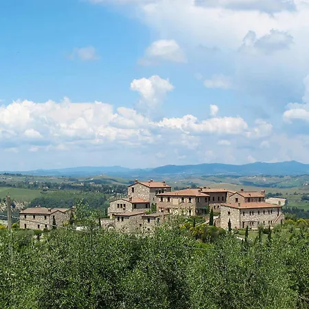 Relaxing Tuscan Getaway Asciano