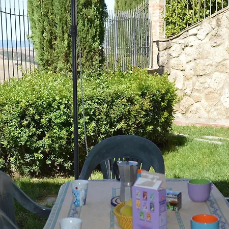 Relaxing Tuscan Getaway Asciano