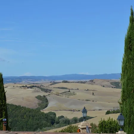 Relaxing Tuscan Getaway Asciano